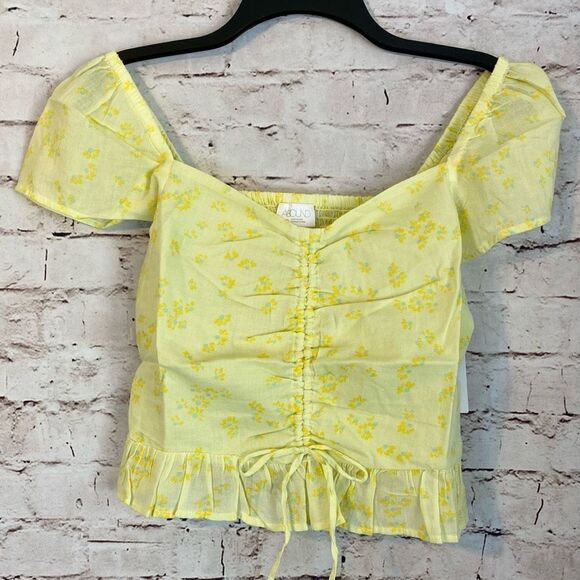 Abound Tops - Abound Womens Yellow Peplum Floral Cinched Front Peasant Smocked Crop Top XS